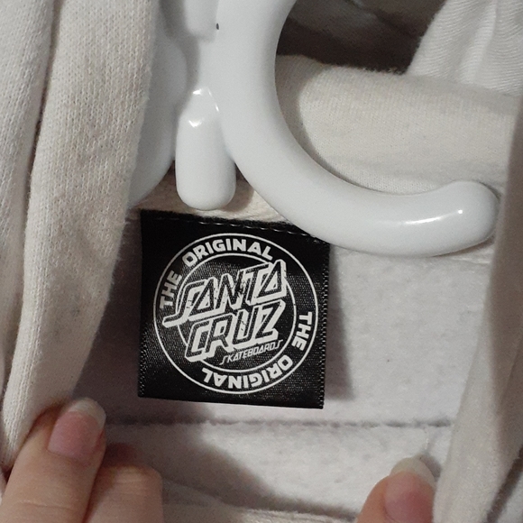 Cropped santa Cruz hoodie - Picture 3 of 3